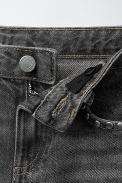 ZARA ДЖИНСЫ STRAIGHT С ЗАКЛЕПКАМИ, СЕРЫЙ