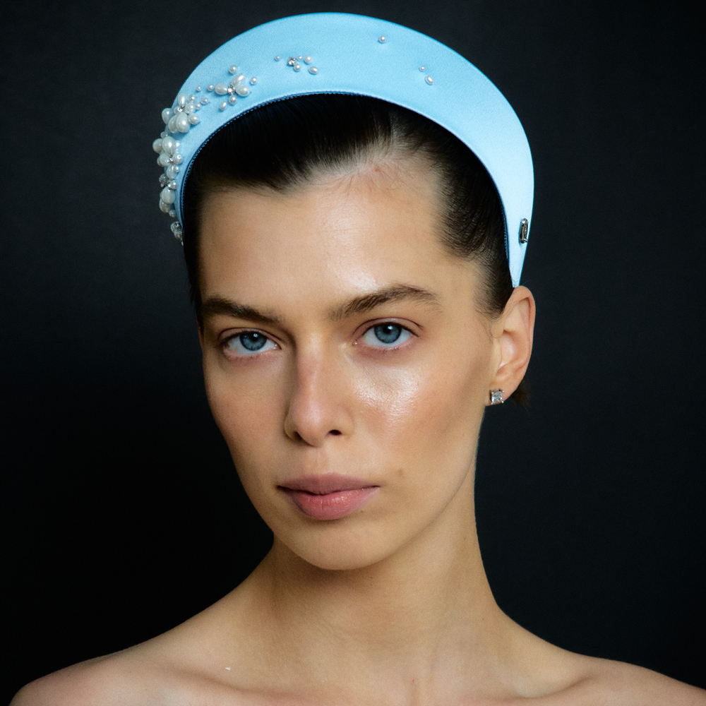 Кокошник голубой с жемчужными цветами