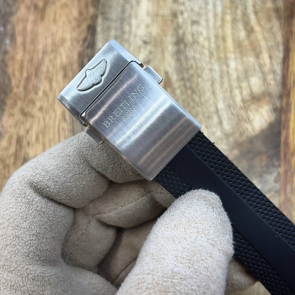 Часы Breitling
