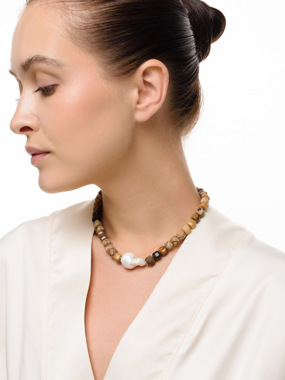 Колье "Pearl caramel " Silver тигровый глаз