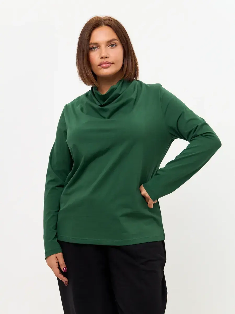 Лонгслив с цельнокроеным воротником