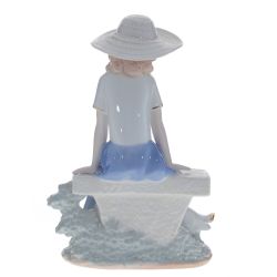 GAEM Фигурка декоративная "Девочка", L17 W11 H25 см