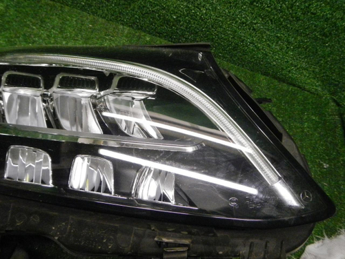 Фара правая Mercedes C w205 (2018-2023) LED