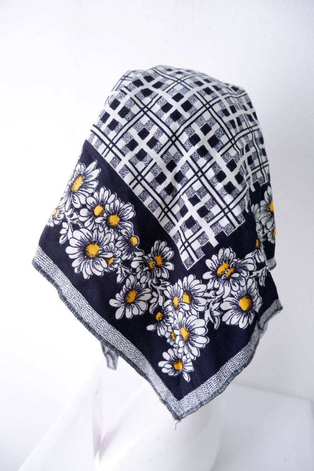 Платок повседневный