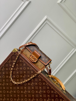 Louis Vuitton Dauphine East West