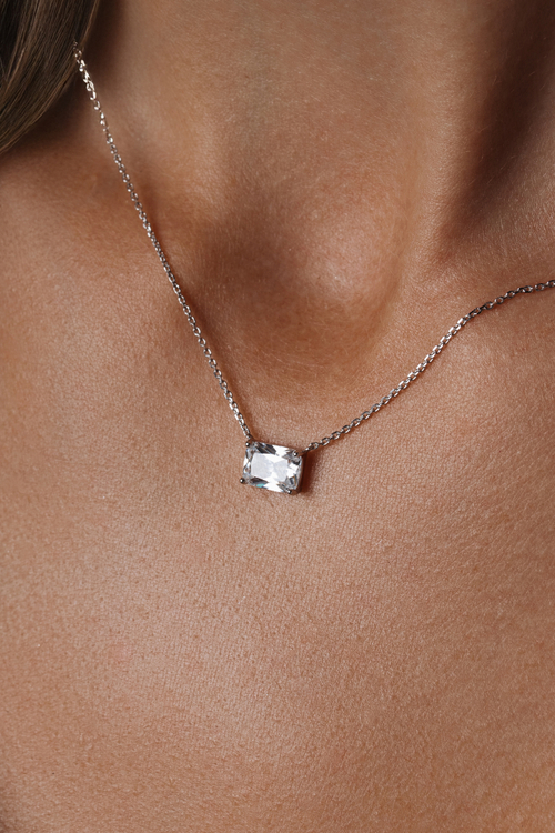 Колье "DIVA" с подвесным бриллианитом