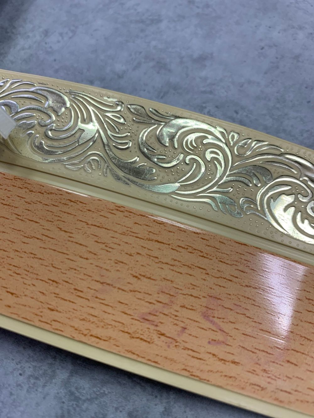 Бук "Жасмин" (7см) декоративная планка (бленда)