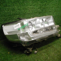 Фара правая Toyota Land Cruiser 200 (2015-2021) LED