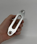 Клюз алюминиевый для 4000 LBS квадроциклов, длина общая 147 мм, между болтами 130 мм (1 шт.)