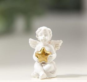 Сувенир полистоун, Белоснежный ангел с золотой звёздочкой, 2,4х1,2х0,9 см