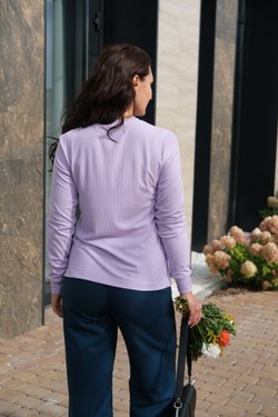 Лонгслив лавандовый в рубчик из вискозы