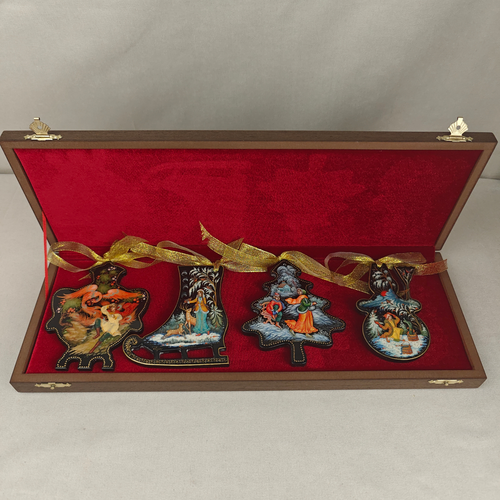 Набор из 4-х ёлочных игрушек "Русская зима" с росписью Палех