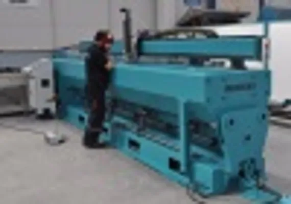 Установка для сварки балок стрел кранов и манипуляторов серии WHBKM, WICON