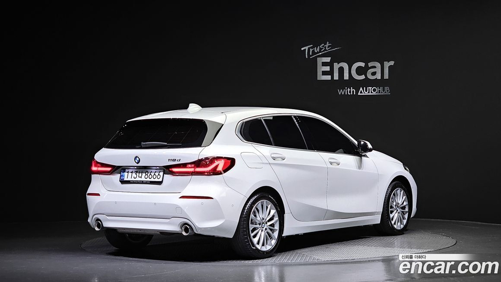 BMW 1 Series (F40) 118d Joy (05.2021)