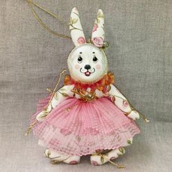 Ёлочная игрушка Крольчиха