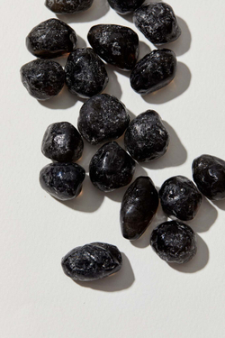 Обсидиан «Слёзы Апачей» галтовка