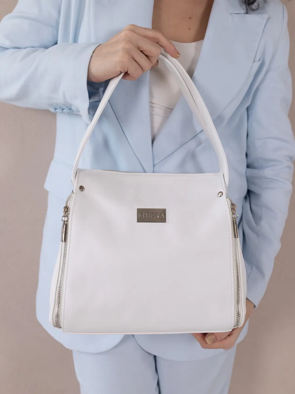 Сумка через плечо средняя классическая