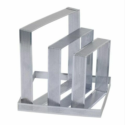 Форма квадратная перфорированная  7*7*3.5 cm  P.L.