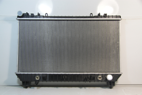 Радиатор охлаждения Chevrolet Camaro 5