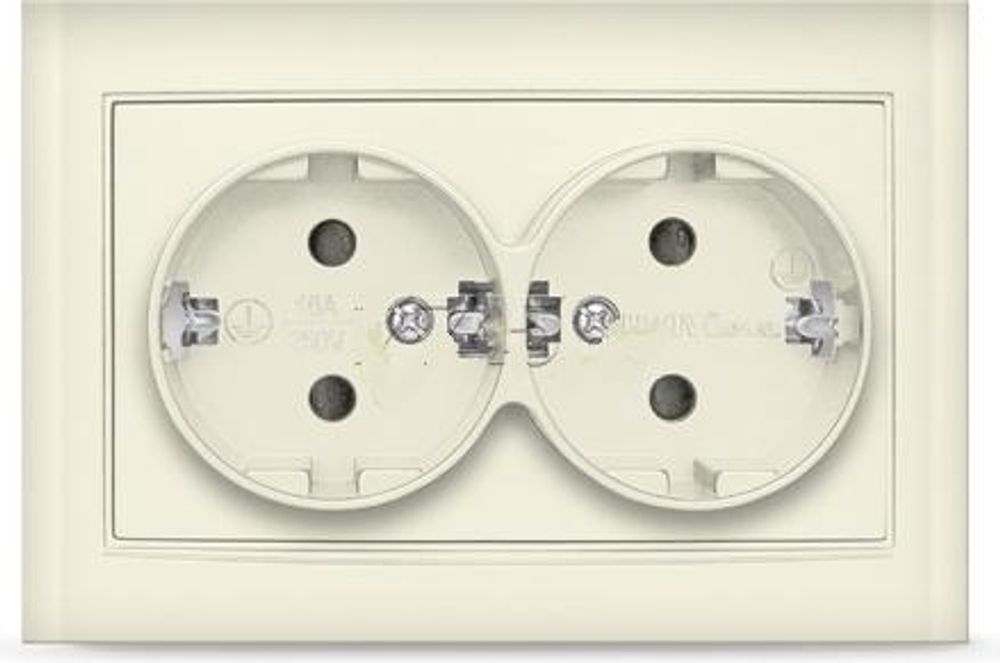 Розетка двухместная  серия Бриллиант.jpg