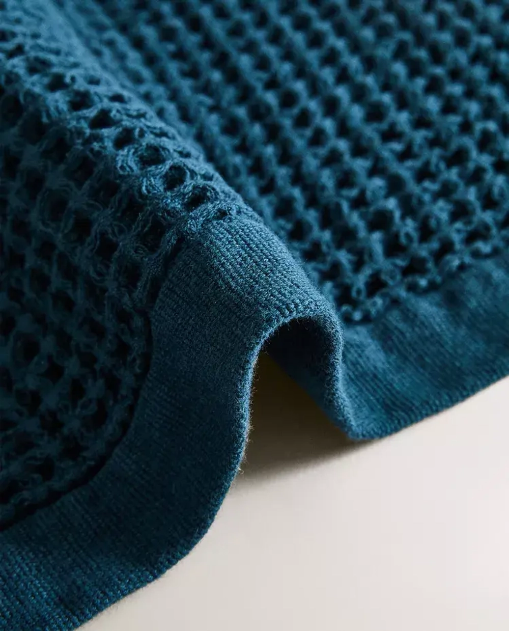 ZARA HOME ВАФЕЛЬНОЕ БАННОЕ ПОЛОТЕНЦЕ, ТЕМНО-СИНИЙ