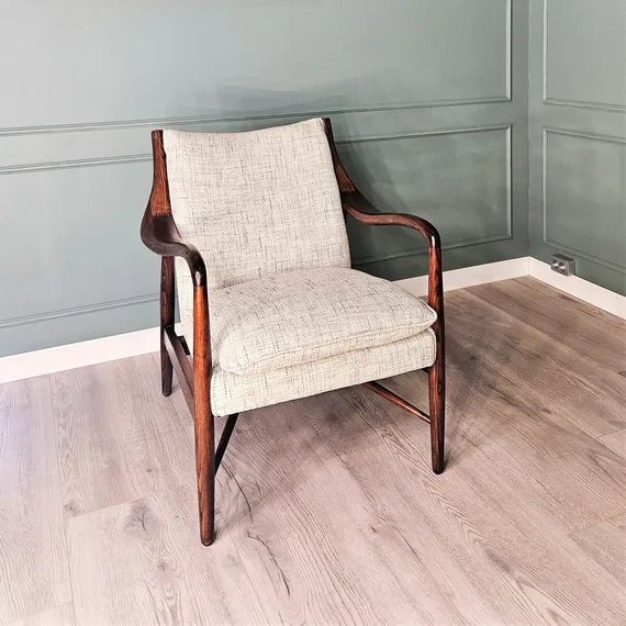 Кресло Finn Juhl Model 45, темный орех, бежевая рогожка