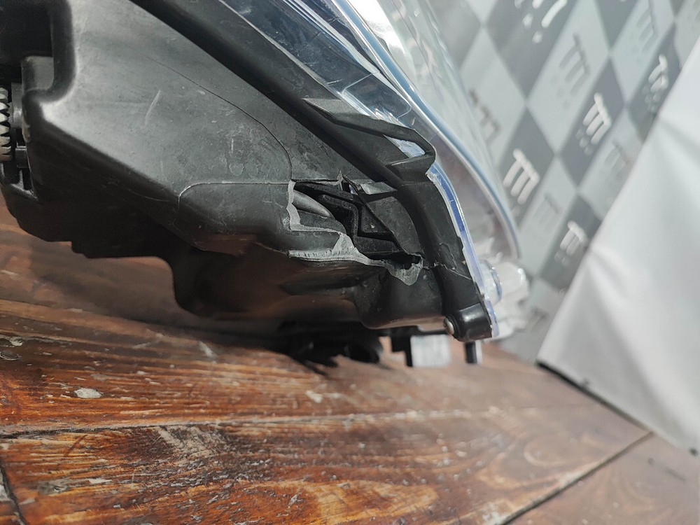 Фара правая Full LED Toyota C-HR 16-19 Б/У Оригинал 8114510890