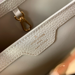 Louis Vuitton Capucines BB