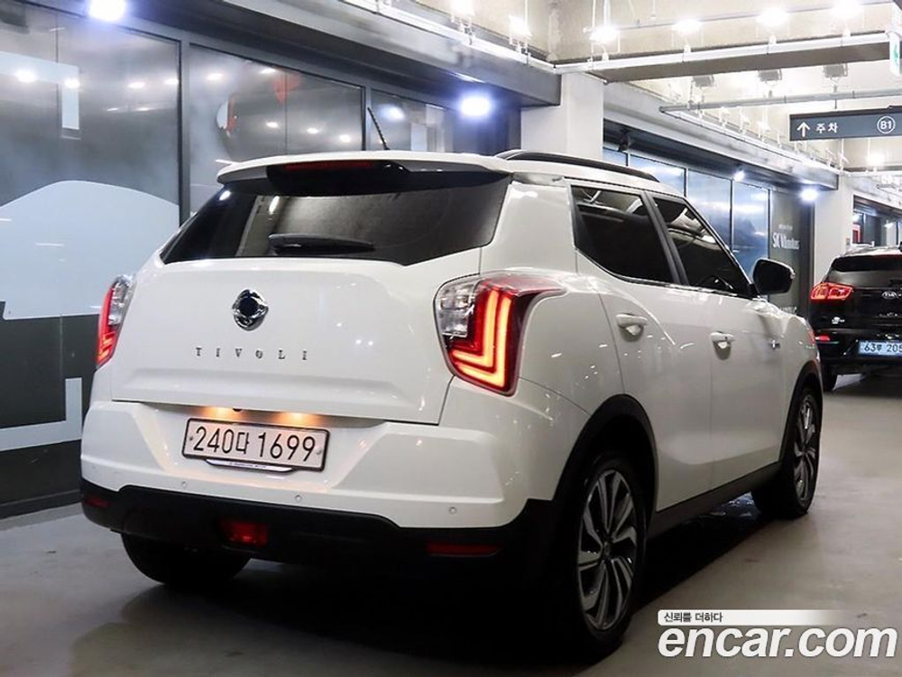 KG Mobility (Ssangyong) Very New Tivoli Бензин 1.5 2WD (11.2019)