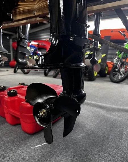 2х-тактный лодочный мотор REEF RIDER RR9.9FHS Б/У