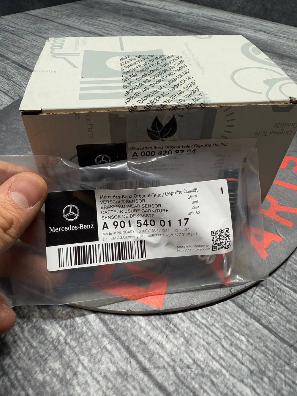 Датчик износа колодок Mercedes-Benz A9015400117