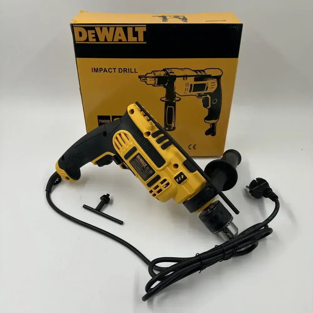 Дрель ударная электрическая DeWALT 650W с регулировкой оборотов. DWD014S