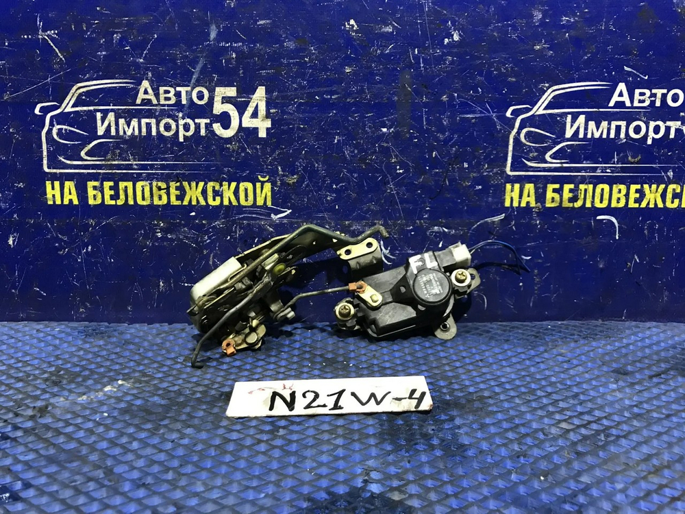 Замок двери передней левой MITSUBISHI RVR 1995