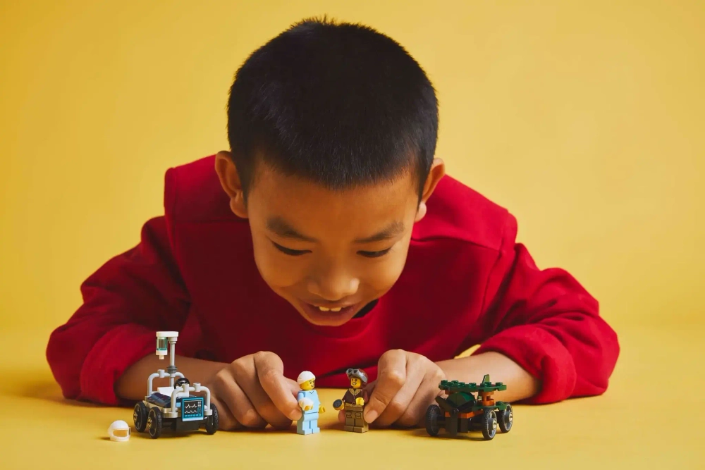 Конструктор LEGO City 60459 Самолет против Больничная Кровать Гоночный Автомобиль