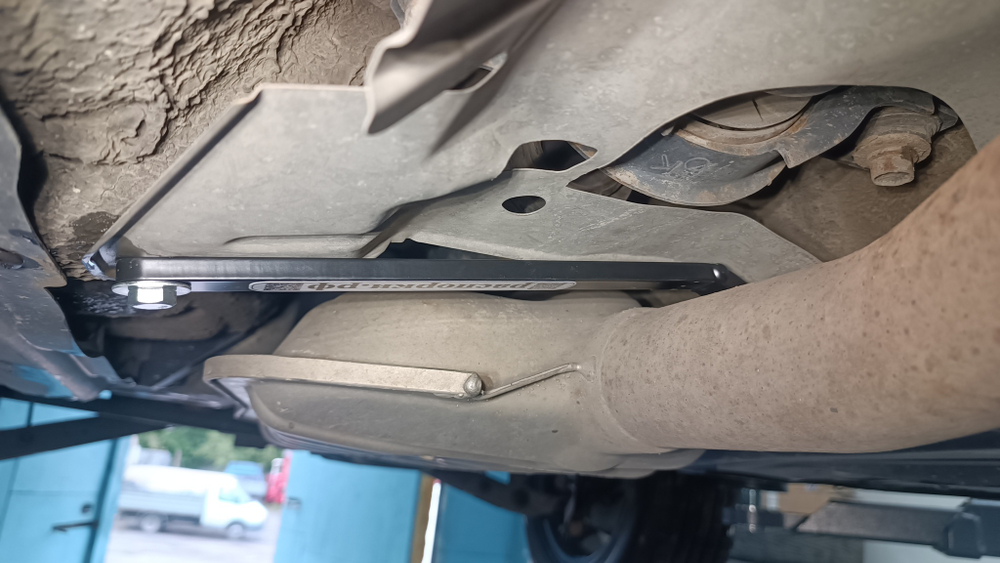 Усилитель тоннеля над глушителем Subaru Outback 4 (BR)