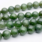 Нефрит бусины, диаметр около 9,2-9,4 мм, цена за 10 шт (1/4 нити)