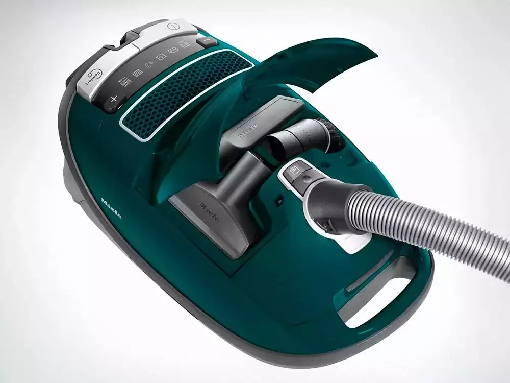 Пылесос Miele Complete C3 TotalCare EcoLine SGJP3 зеленый
