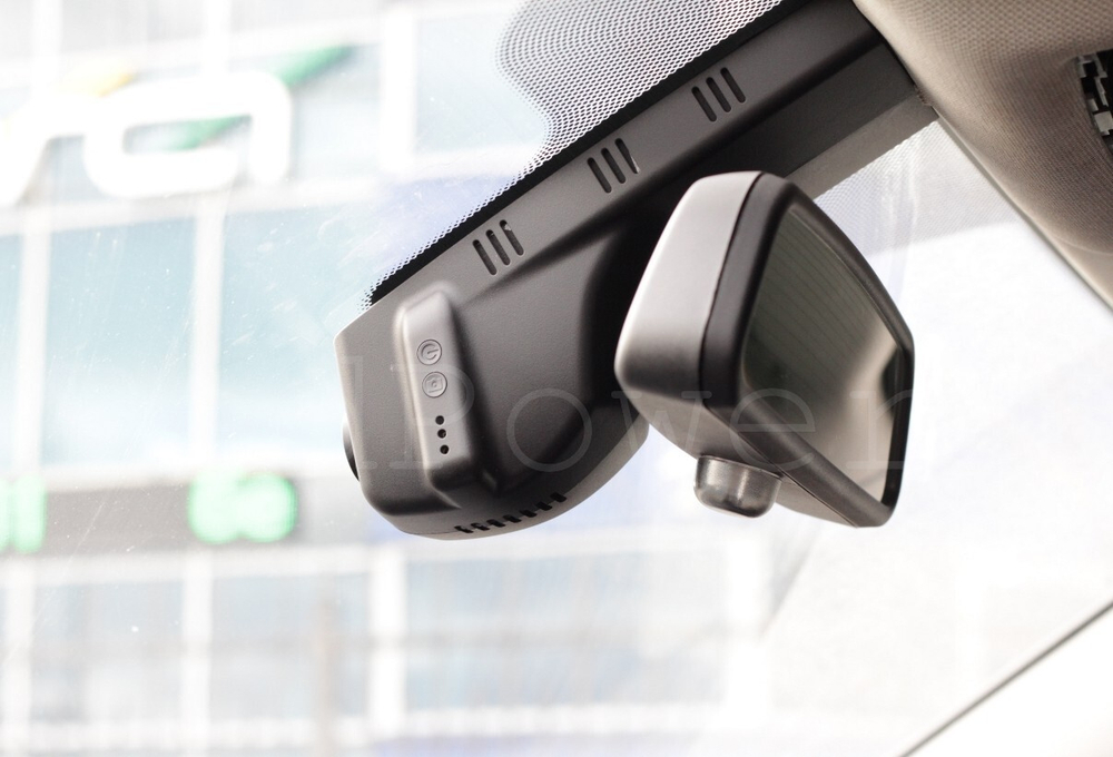 Штатный видеорегистратор скрытный в кожух зеркала (уточняйте под ваш авто)