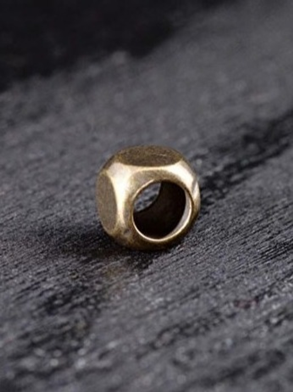 Бусина-концевик из латуни