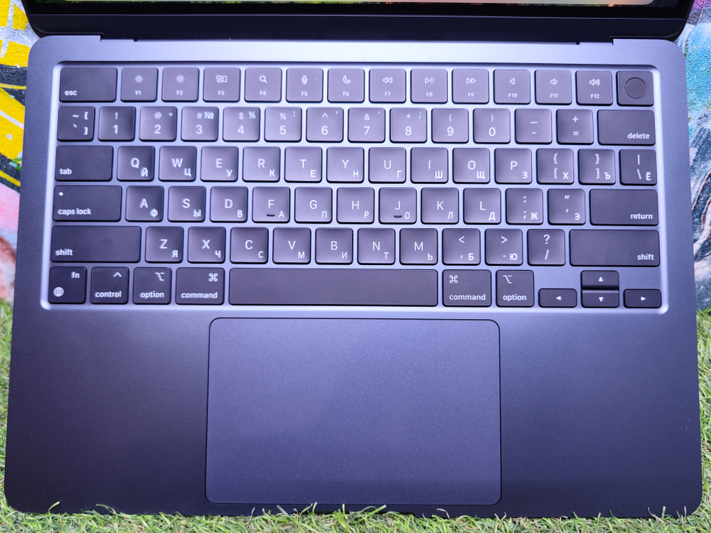 MacBook Air Retina 13 M2 16Gb/256Gb/A2681