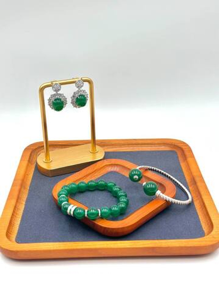 Браслет на резинке