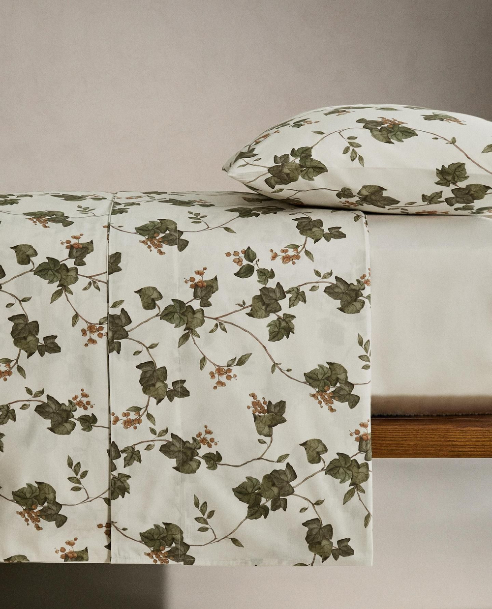 Zara Home - Простыня с изображением листьев, белый, 210x280 см
