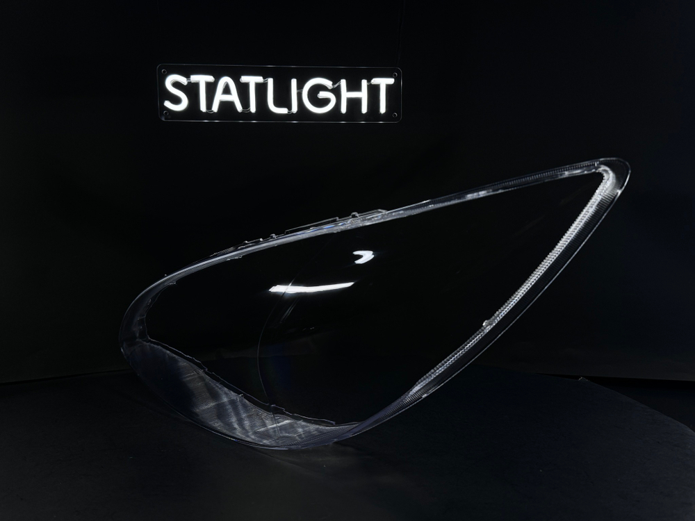 Левое стекло фары Toyota Camry XV30 2001-2004