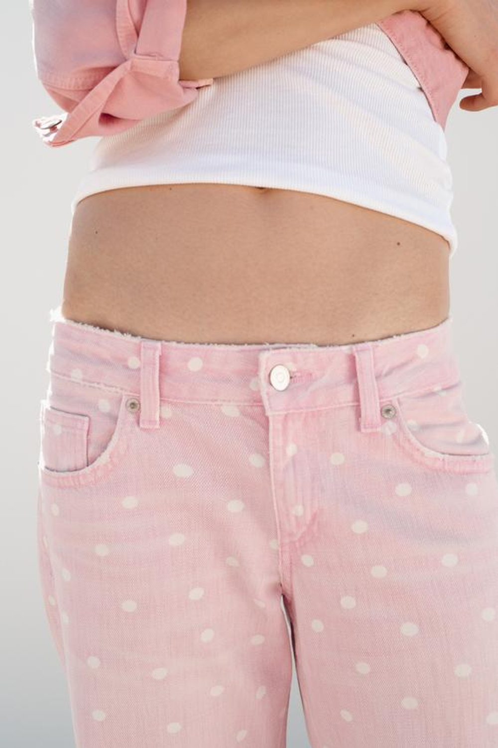 ZARA ДЖИНСЫ TRF WIDE-LEG С НИЗКОЙ ПОСАДКОЙ И ГОРОШКОМ, РОЗОВЫЙ