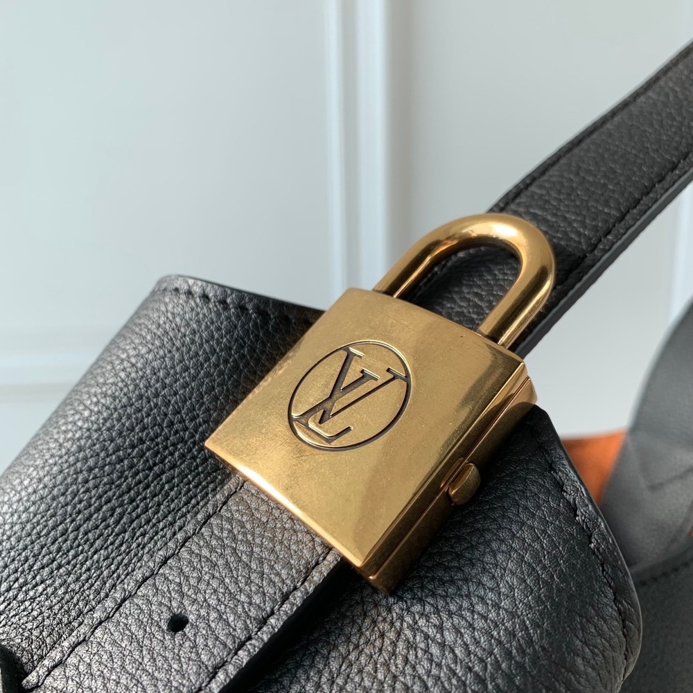 Louis Vuitton Low Key Hobo PM