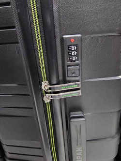 Чемодан Большой (L) полипропилен "Mironpan" съёмные колёса