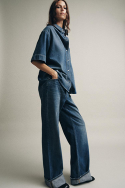 ZARA ДЖИНСОВАЯ РУБАШКА С КОРОТКИМИ РУКАВАМИ — ZW COLLECTION, ВЫЦВЕТШИЙ СИНИЙ