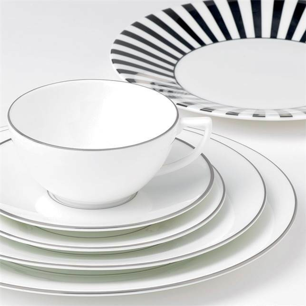 Wedgwood - Jasper Conran Platinum десертная тарелка 18см / артикул   50161609542  / GTIN 032677937310