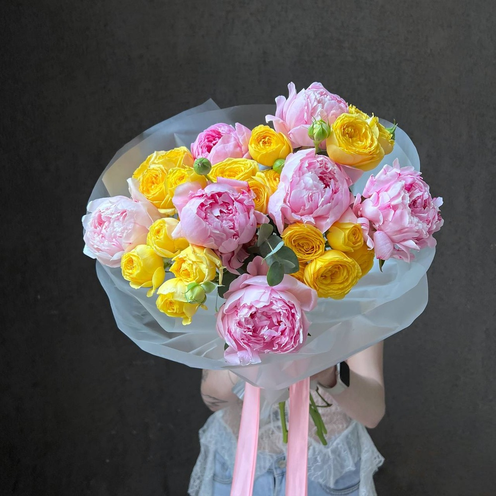 Авторский букет «Пинк-Спрингс» розовые пионы и кустовая роза/ Цветы/ букет от RoseMarkt