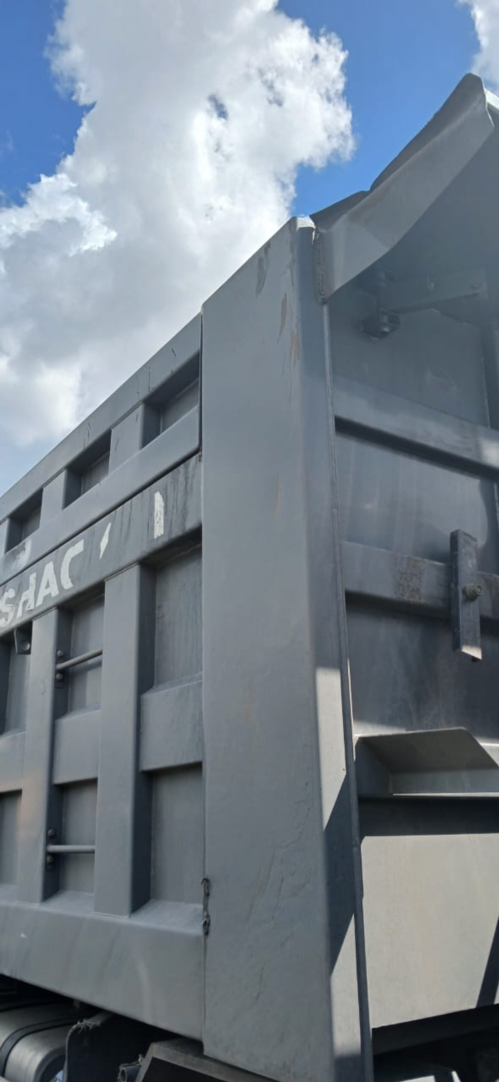Shacman (Shaanxi) SX* 8x4 Самосвал SX33186V366 (Дизельный, 11,6 л, 423 л.с., МТ)